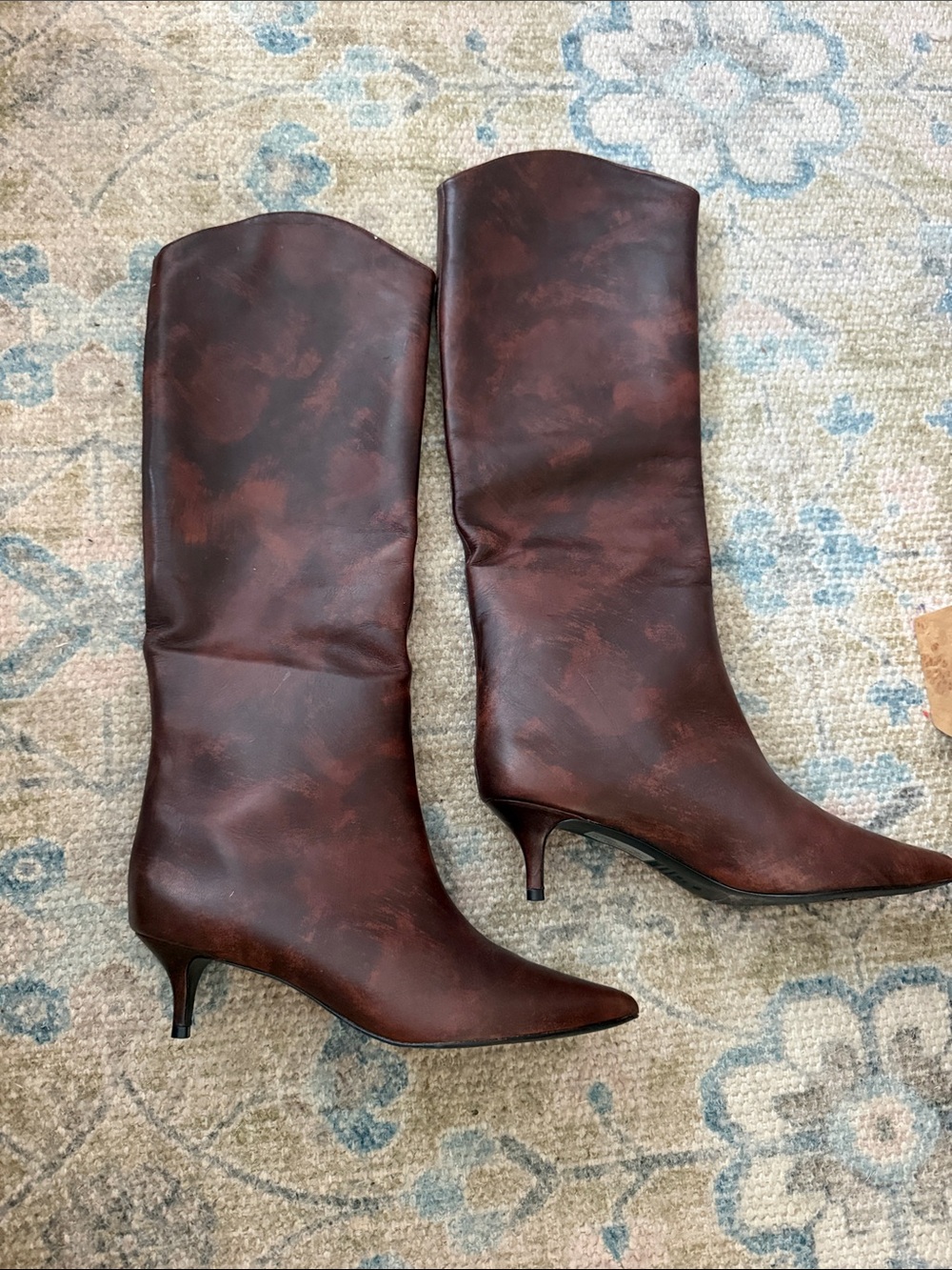 SCHUTZ Maryana Lo Leather Boots - Size 8.5 Kitten Heel Boot - Picture 6 of 6